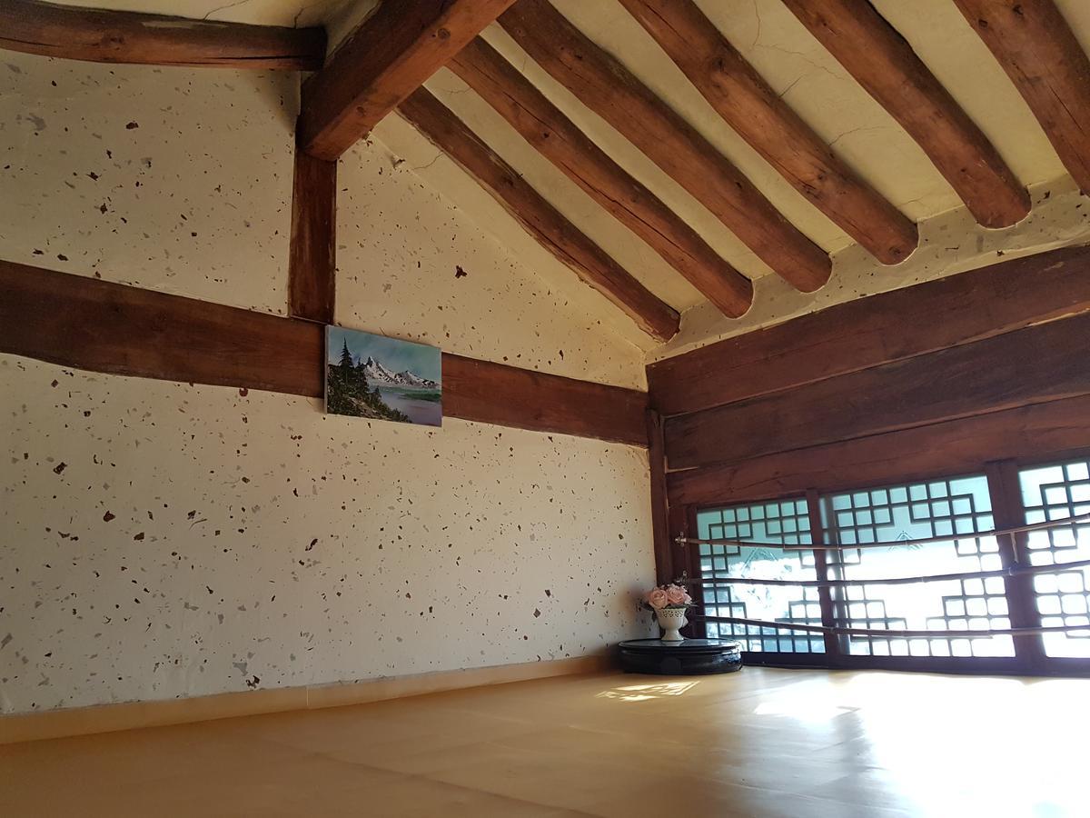 Gongsimga Hanok Guesthouse Сеул Экстерьер фото