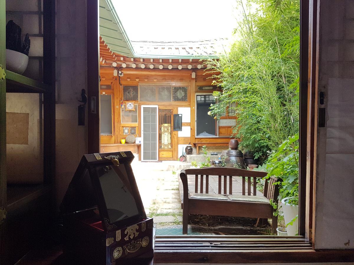 Gongsimga Hanok Guesthouse Сеул Экстерьер фото