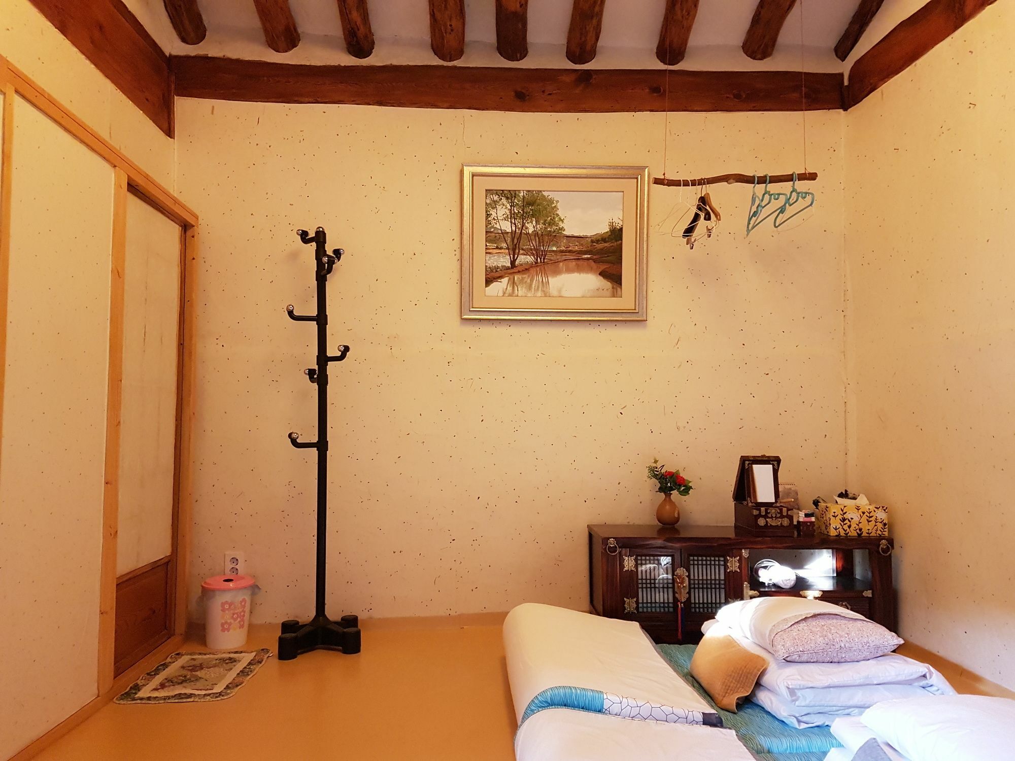 Gongsimga Hanok Guesthouse Сеул Экстерьер фото